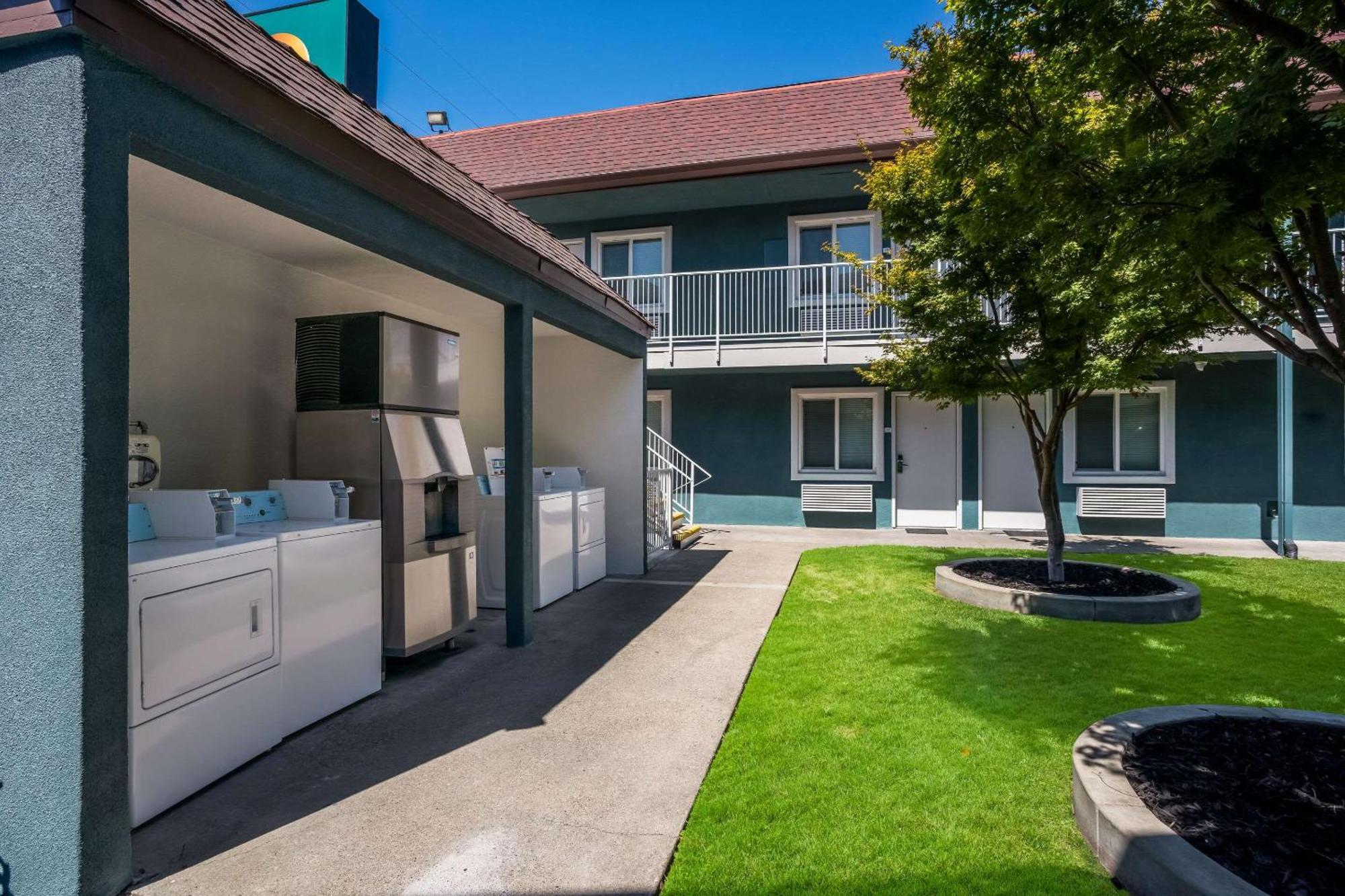 Quality Inn Elk Grove-Sacramento Exteriör bild