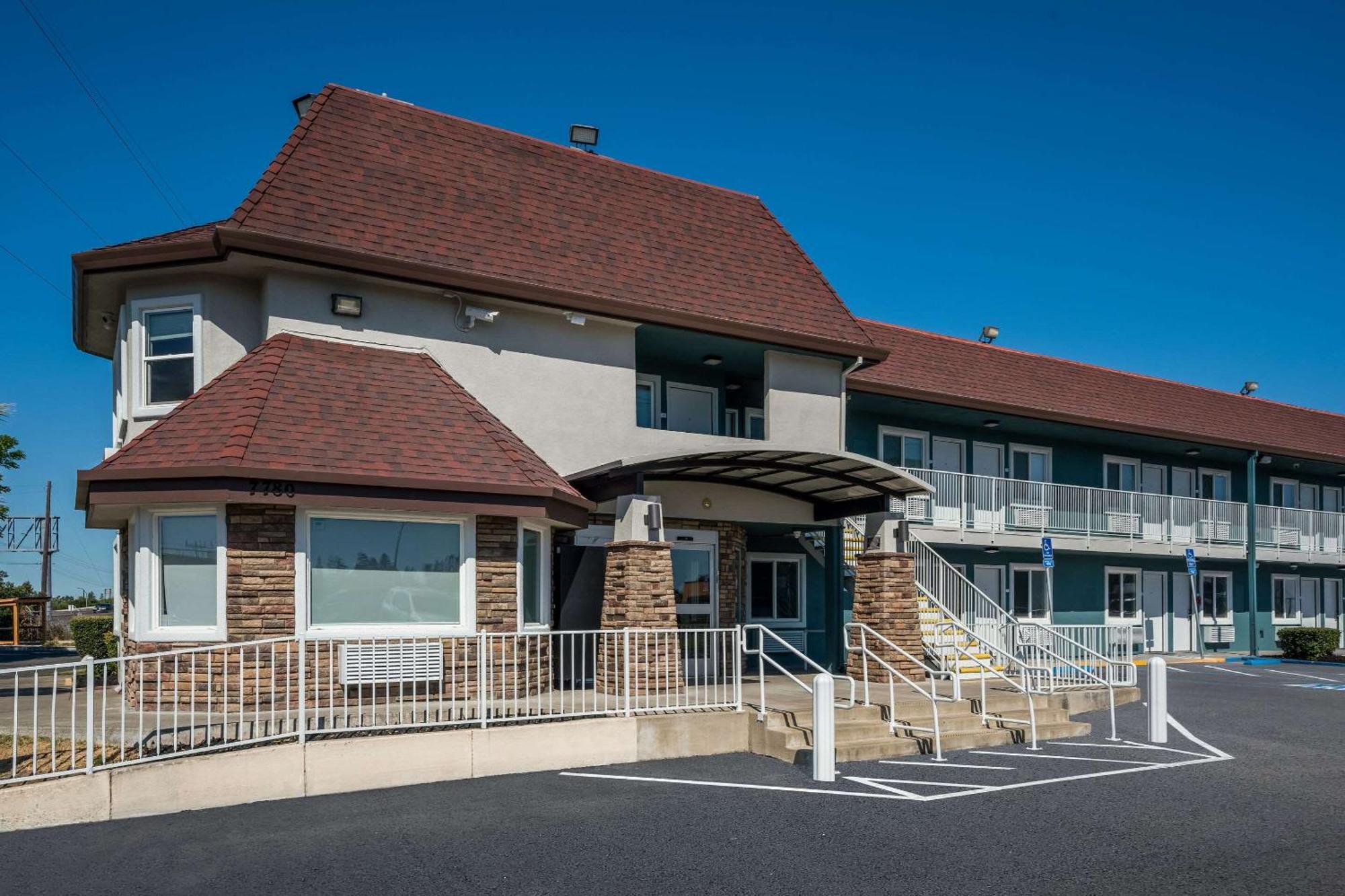 Quality Inn Elk Grove-Sacramento Exteriör bild