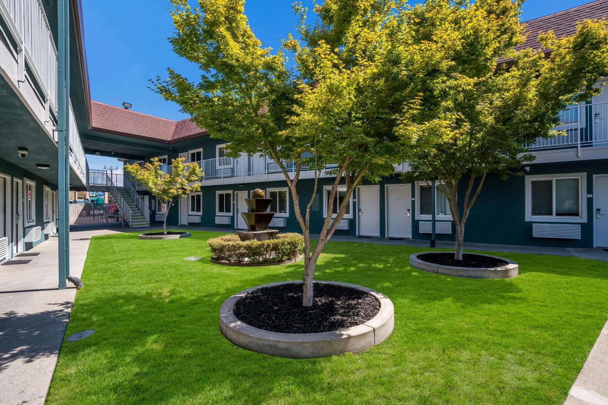 Quality Inn Elk Grove-Sacramento Exteriör bild